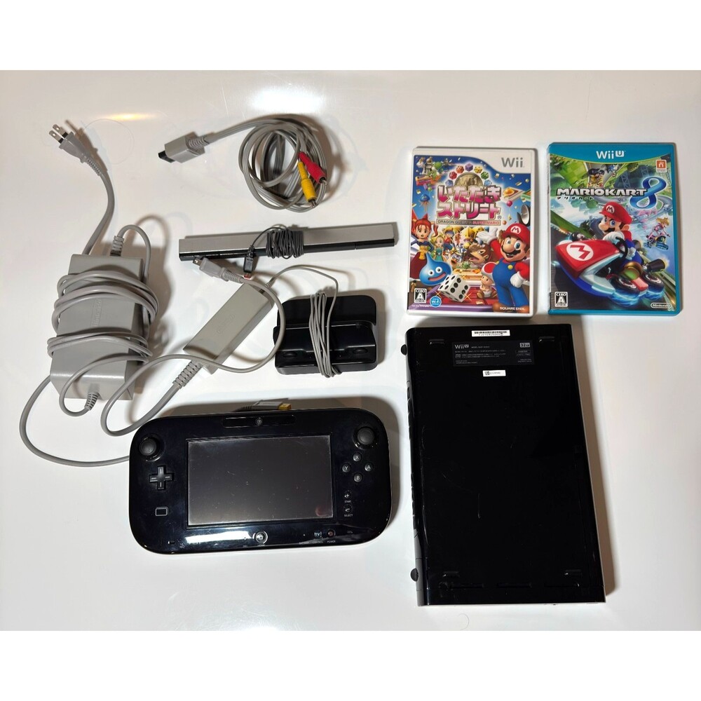 Nintendo Wii U Black Console 32GB LOT Game Pad & Cables JAPANESE WUP-101 WUP-010